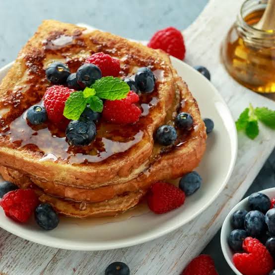 Pan Frances con fruta