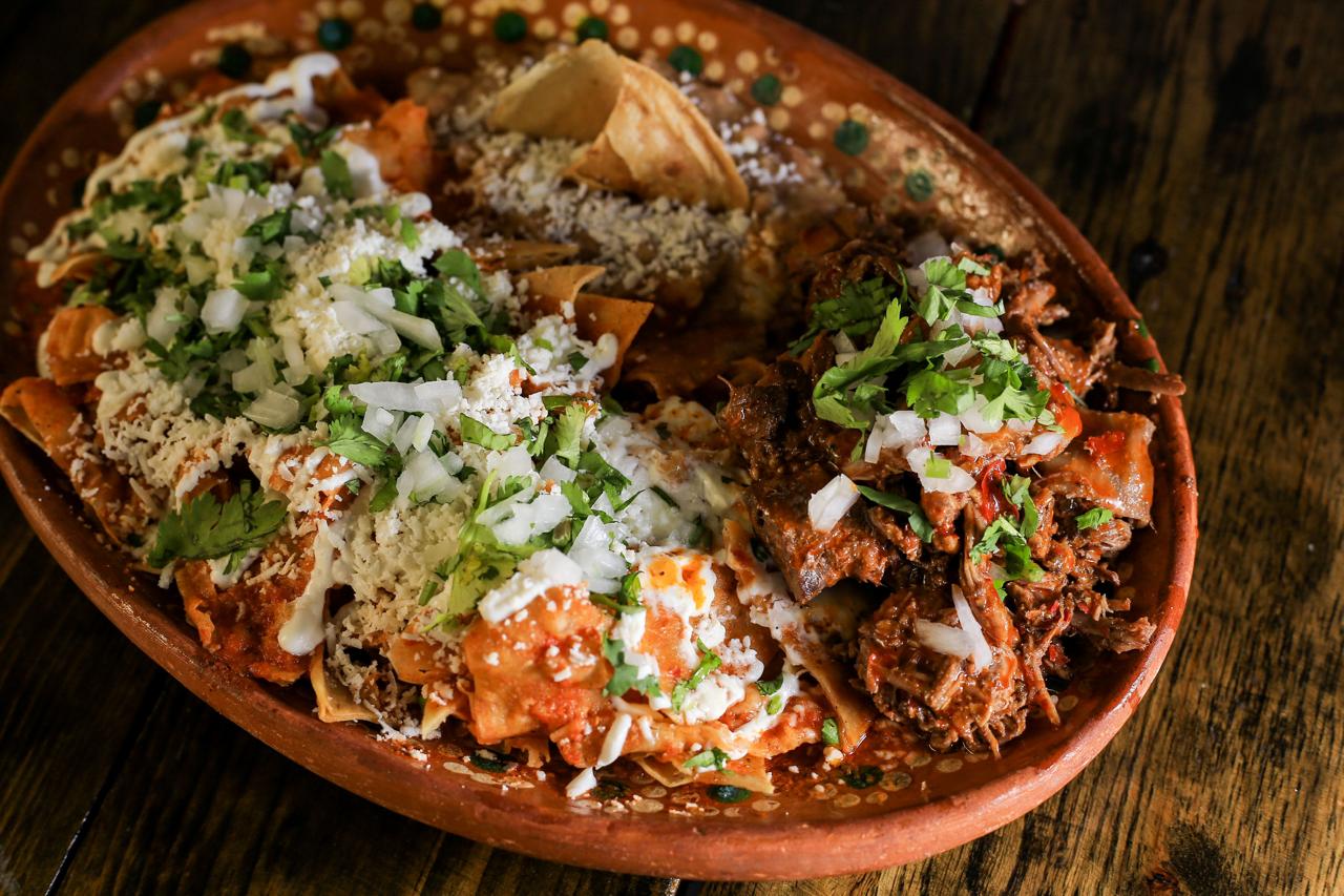 Chilaquiles con Birria