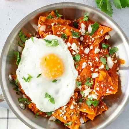 Chilaquiles con Huevo