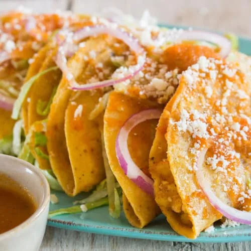 Tacos Dorados de Pierna
