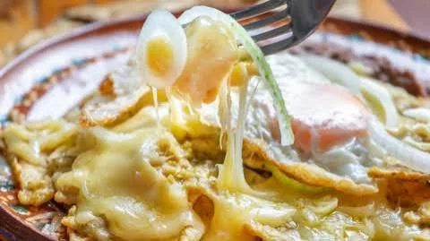 Chilaquiles Verdes Gratinados
