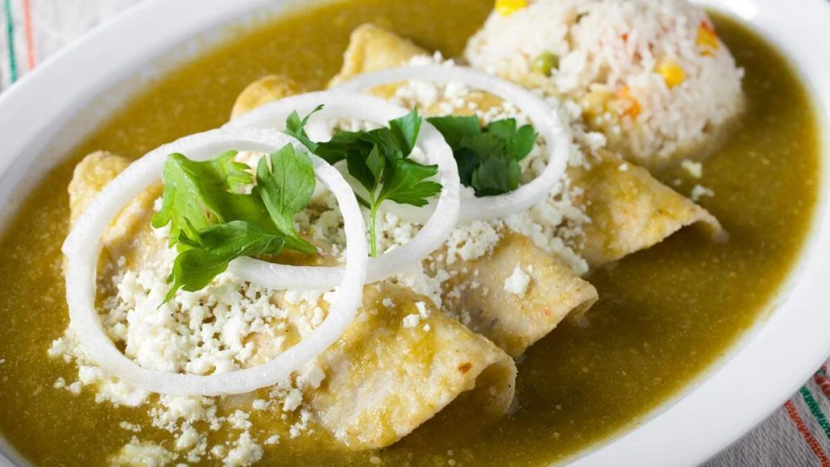 Enchiladas Verdes de Pollo