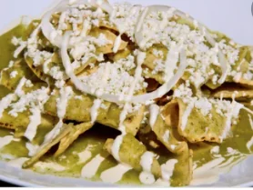 Chilaquiles Verdes con Pollo